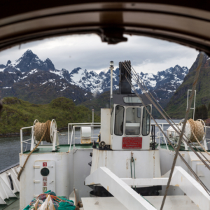 Blick aus der MS Lofoten bei der Einfahrt in den Trollfjord.